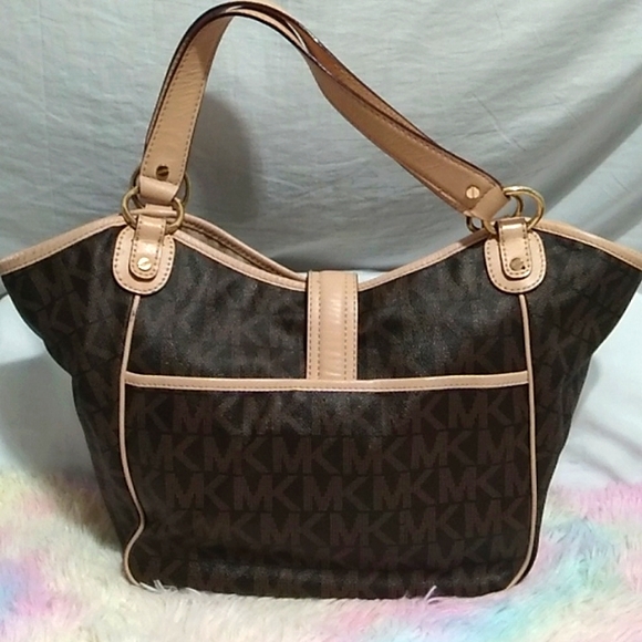 EASTER SALE! Authentic Michael Kors Jet Set Two Way  Shoulder bag Gently Used - Picture 6 of 16